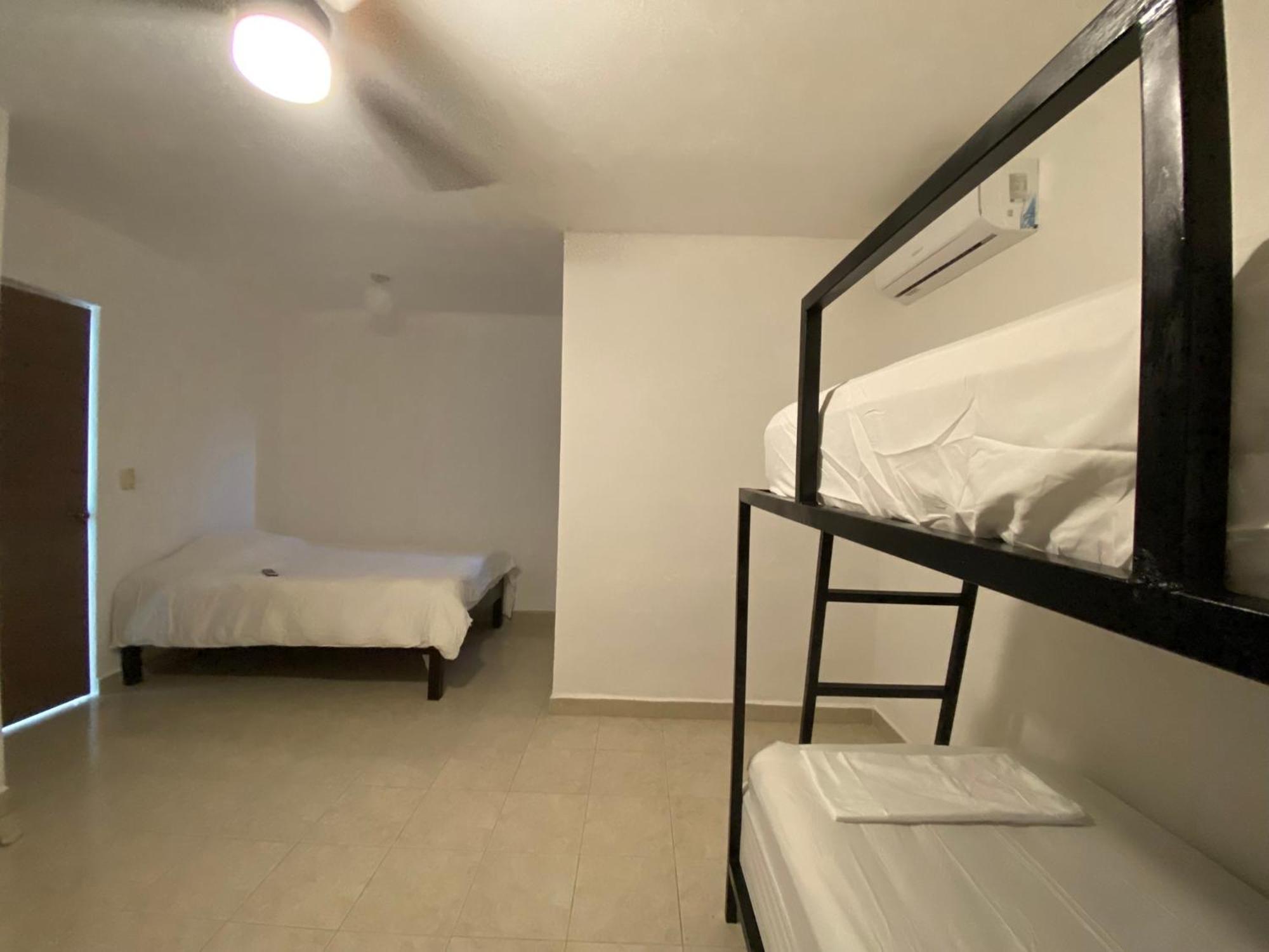 The Hostal Inn 普拉亚卡门 外观 照片